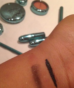 Swatch of Black Swan blended (right) & Swatch of Black Swan (left)